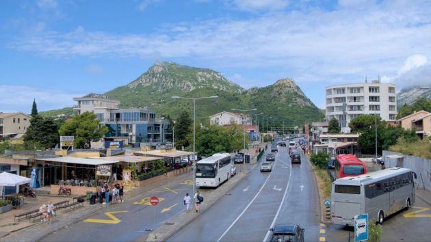 Autobuska stanica Sutomore