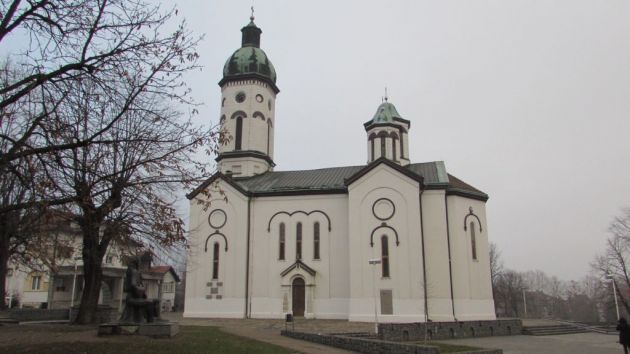 Crkva Pokrova Presvete Bogorodice Loznica