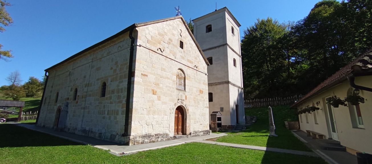 Spomen kompleks i Crkva Svetih Petra i Pavla Gornja Dobrinja kod Požege
