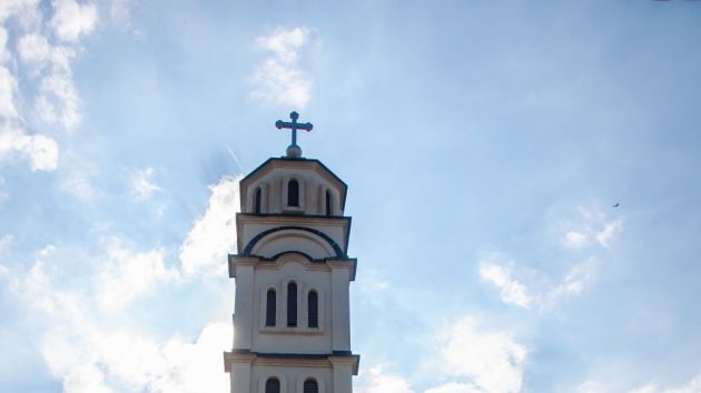 Crkva Svetih vračeva Kozme i Damjana Ugljevik
