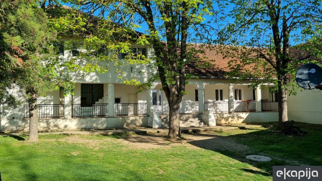 selo Toponica kod Knića