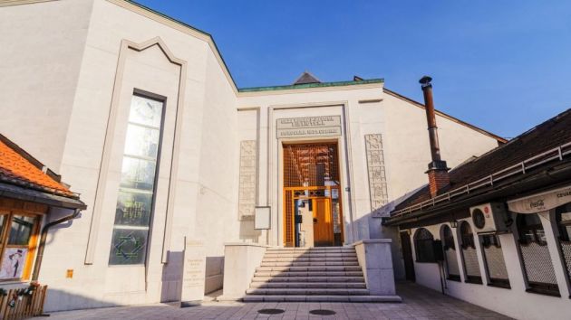 Gazi Husrev begova biblioteka Sarajevo
