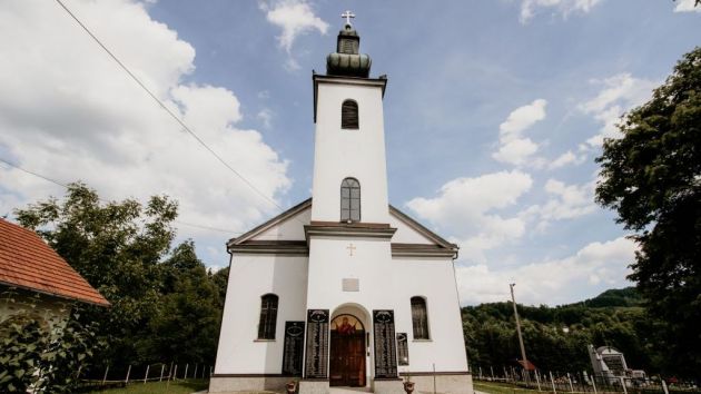 Hram rođenja Presvete Bogorodice Priboj Lopare