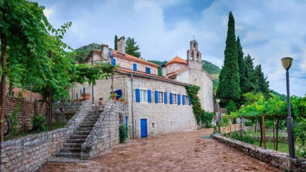 Manastir Praskvica Pržno Budva