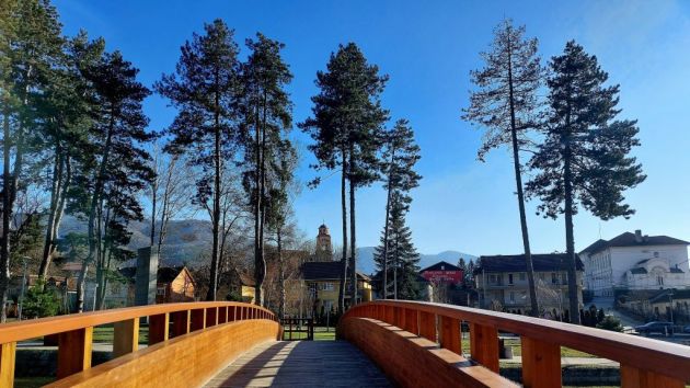 Pešački most Park Surdulica