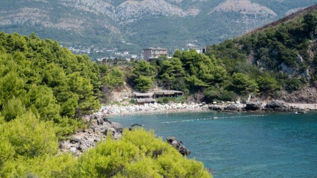 plaža Štrbina Sutomore