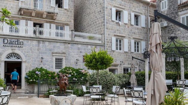 Restoran Đardin Perast